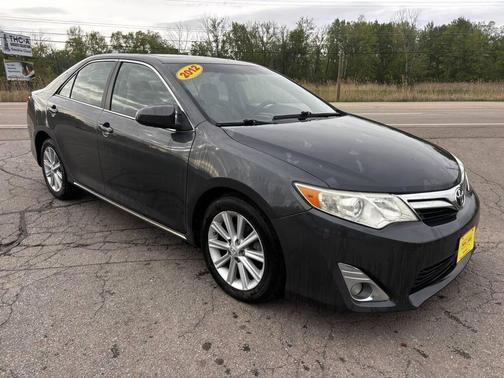 Gray 2012 Toyota Camry XLE
