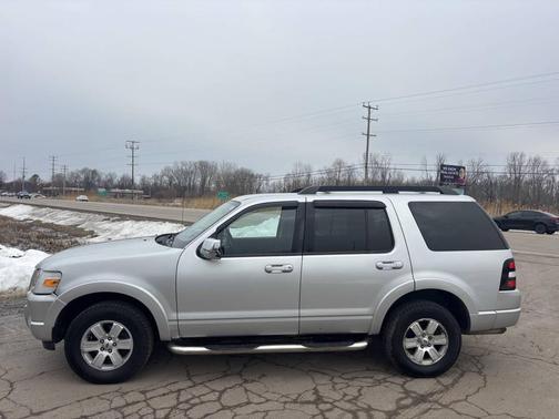 Silver 2010 Ford Explorer XLT