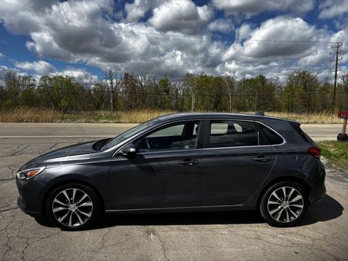 Gray 2018 Hyundai Elantra GT Base
