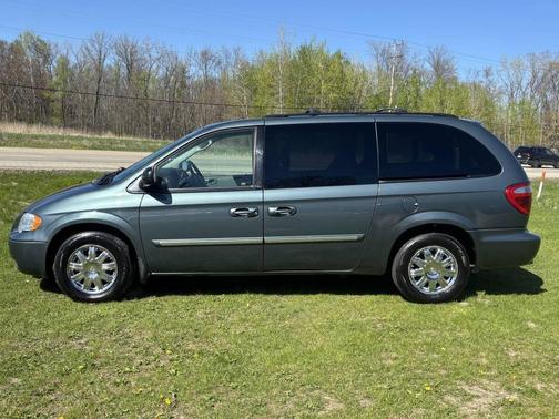 2007 Chrysler Town & Country Touring