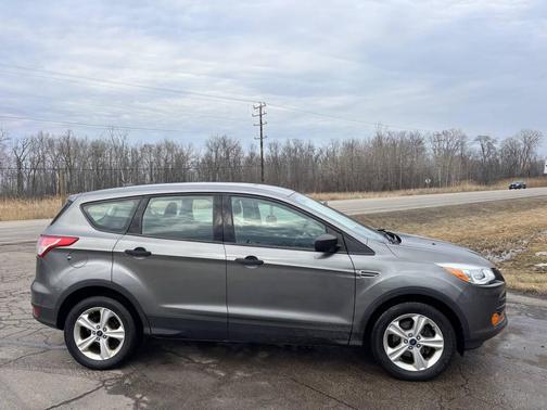 2014 Ford Escape S