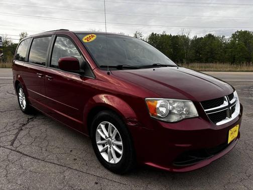 Red 2014 Dodge Grand Caravan SXT