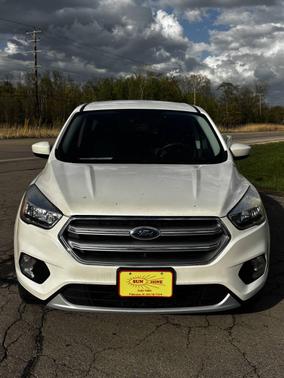 White 2017 Ford Escape SE