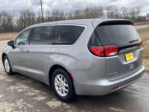2017 Chrysler Pacifica Touring