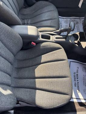 2004 Chevrolet Cavalier Base