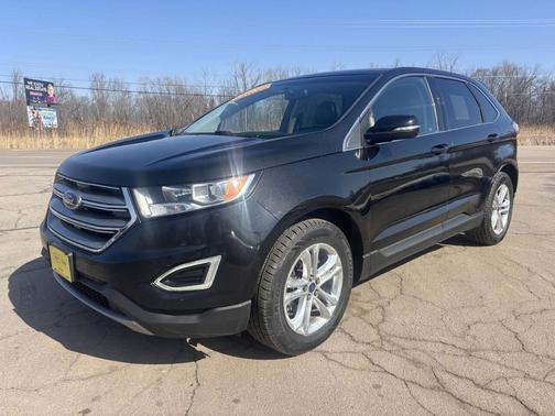 Black 2015 Ford Edge SEL