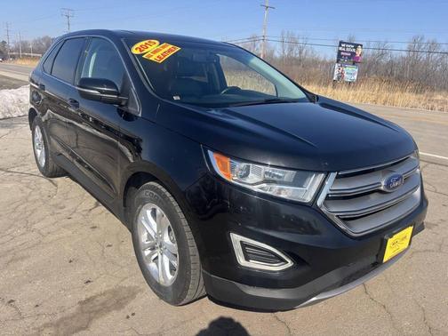 Black 2015 Ford Edge SEL