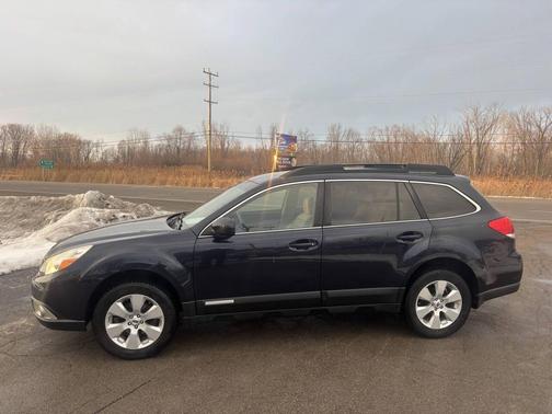 2012 Subaru Outback 2.5i Limited