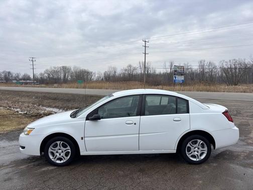 2004 Saturn Ion 2