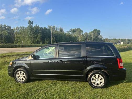 2010 Chrysler Town & Country Touring