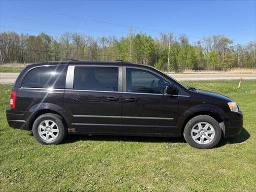 2010 Chrysler Town & Country Touring