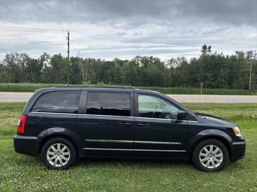2013 Chrysler Town & Country Touring-L