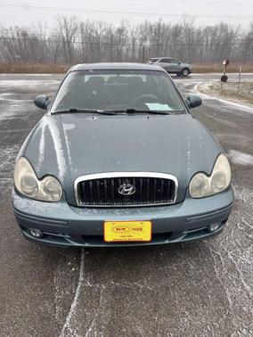 2004 Hyundai SONATA Base