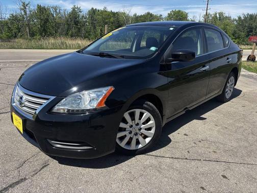 Black 2013 Nissan Sentra SV