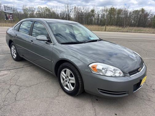Silver 2008 Chevrolet Impala LS