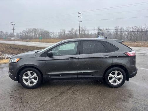 2019 Ford Edge SE