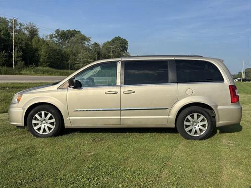 2014 Chrysler Town & Country Touring