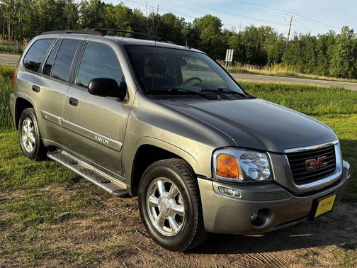 Gray 2005 GMC Envoy SLE 4WD 4dr SUV