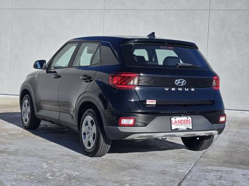 2020 Hyundai VENUE SE