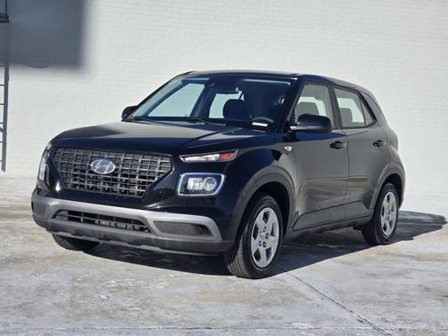 2020 Hyundai VENUE SE