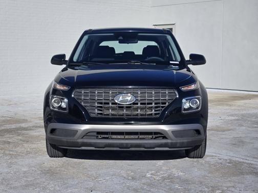 2020 Hyundai VENUE SE