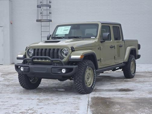 2026 Jeep Gladiator Sport