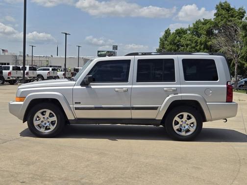 2007 Jeep Commander Sport