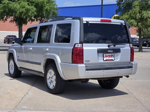 2007 Jeep Commander Sport