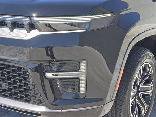 2026 Jeep Grand Wagoneer 