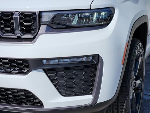 Bright White Clearcoat 2026 Jeep Grand Cherokee L Limited