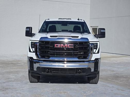 2024 GMC Sierra 2500 Pro
