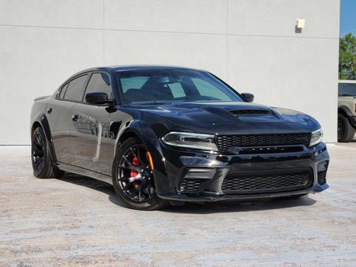 Pitch Black Clearcoat 2023 Dodge Charger SRT Hellcat Widebody Jailbreak