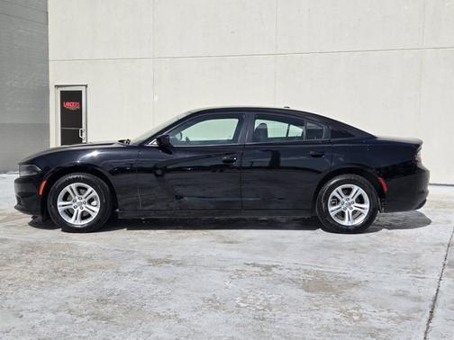 2022 Dodge Charger SE