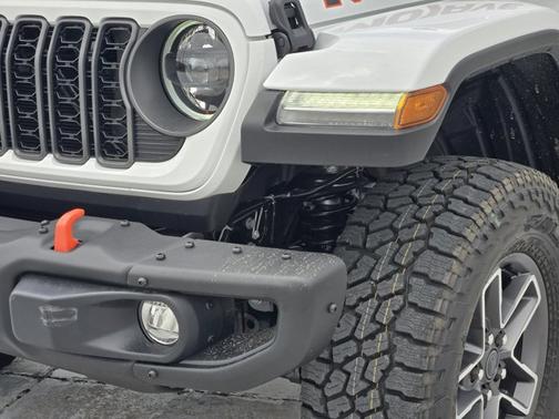2025 Jeep Gladiator Mojave X