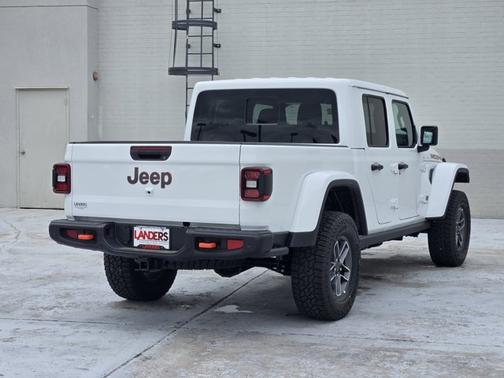 2025 Jeep Gladiator Mojave X