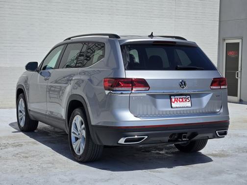 2022 Volkswagen Atlas 3.6L V6 SE w/Technology