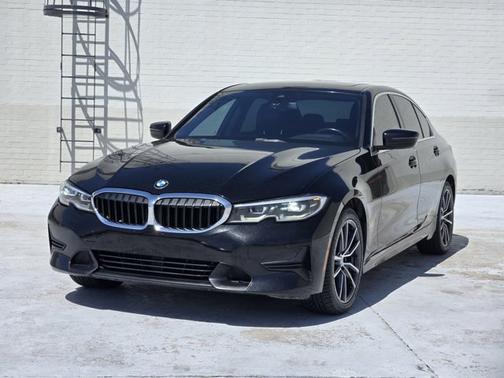 2020 BMW 330 i
