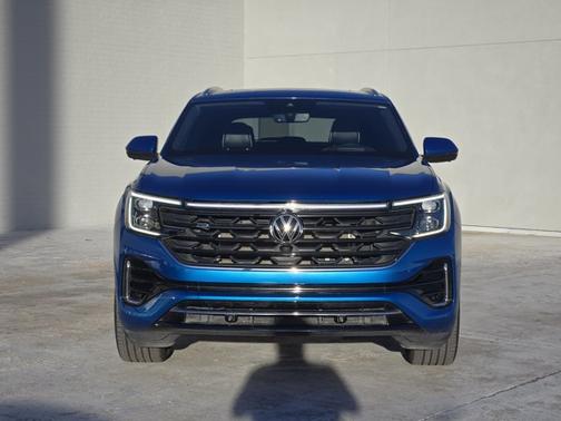 2024 Volkswagen Atlas Cross Sport 2.0T SEL Premium R-Line