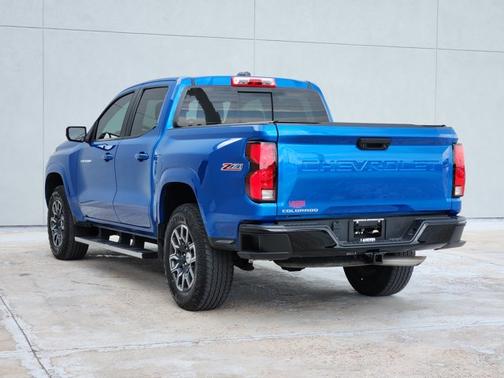 Glacier Blue Metallic 2023 Chevrolet Colorado 4WD Z71