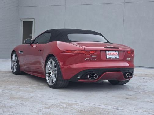 2016 Jaguar F-TYPE R