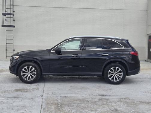2024 Mercedes-Benz GLC 300 Base