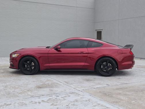 2017 Ford Mustang EcoBoost