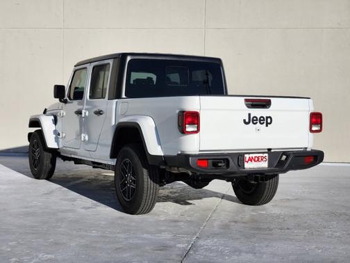 2025 Jeep Gladiator Sport S