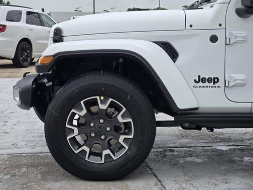 2025 Jeep Gladiator Sport S