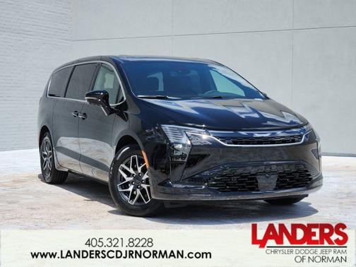 Diamond Black Crystal Pearlcoat 2027 Chrysler Pacifica Limited