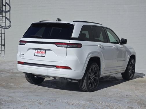 2026 Jeep Grand Cherokee Limited Reserve
