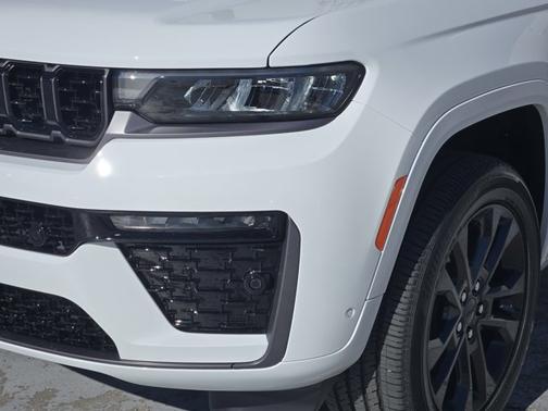 2026 Jeep Grand Cherokee Limited Reserve