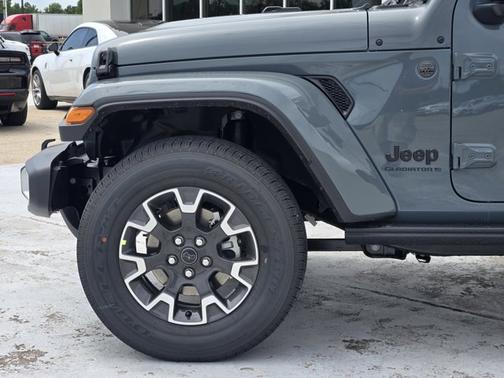 2025 Jeep Gladiator Sport S