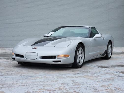 Sebring Silver Metallic 1999 Chevrolet Corvette 2DR CPE