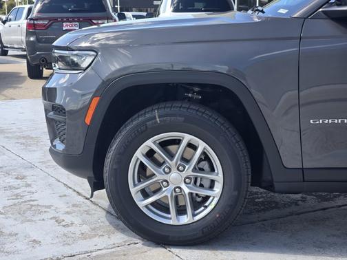 2025 Jeep Grand Cherokee Laredo X